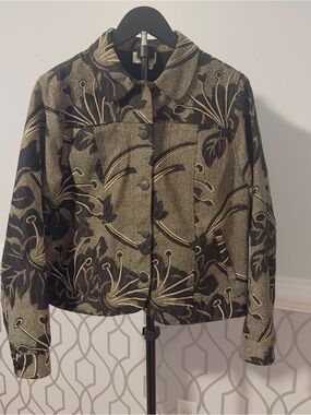 Coldwater Creek Woman's Black and Tan Jacquard Dress Jacket Leaf Design Button
